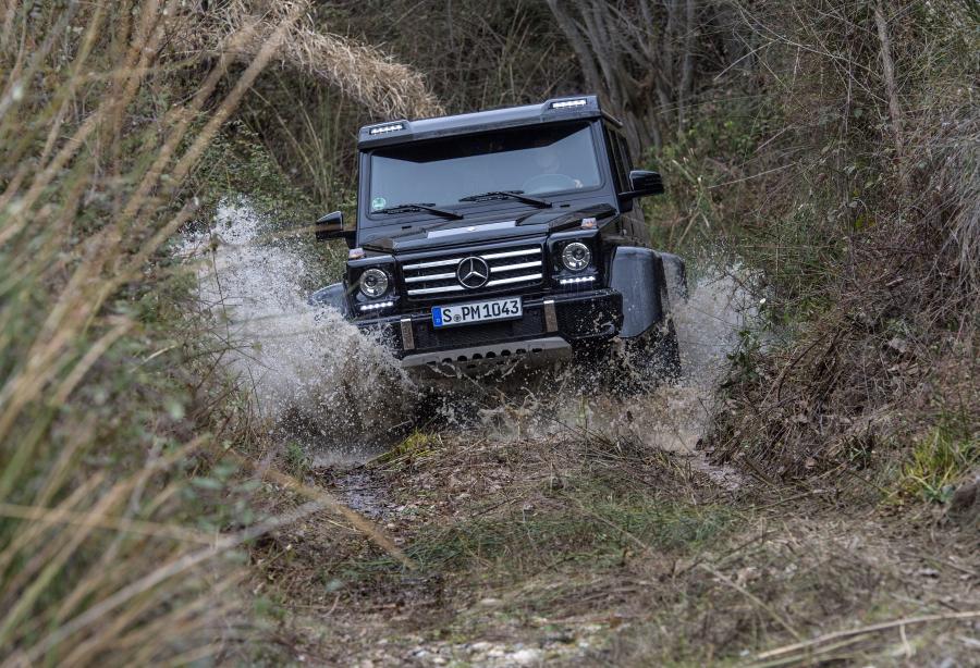  Mercedes-Benz G500 4x4&sup2; Concept 2015 года  (фото 3 из 36)